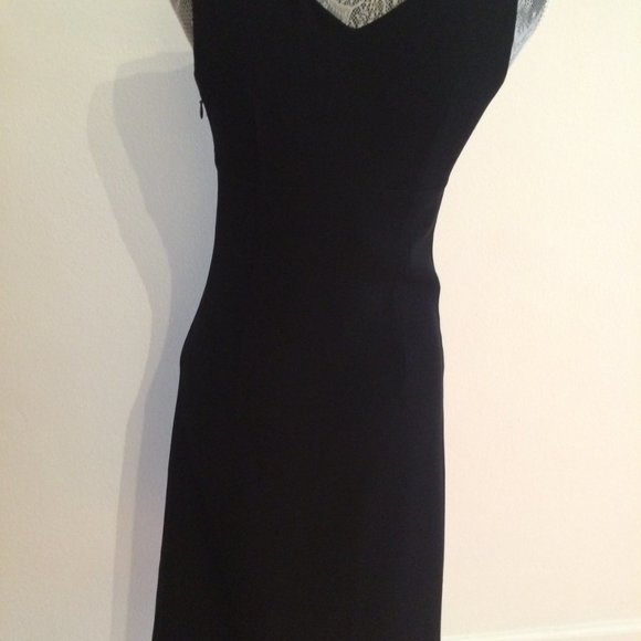 Beautiful Elegant Little Black Dress - Picture 8 of 8